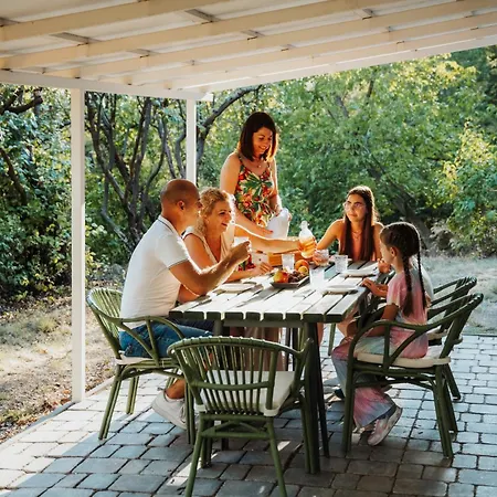 Magyarmali Pihenohaz Hébergement de vacances *